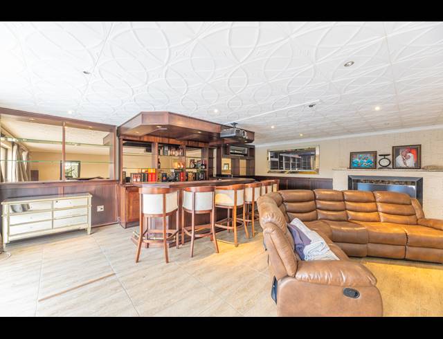 4 BEDROOM HOUSE FOR SALE IN BROADACRES